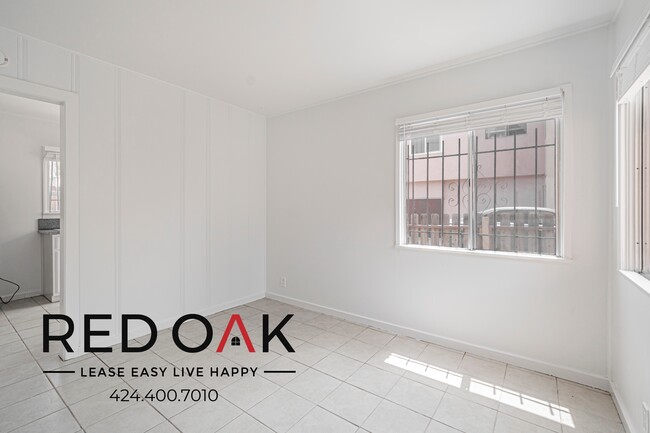 property at 1036 Chestnut Ave
