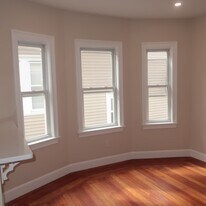 183 Harvard St, Unit #2 in Malden, MA - Building Photo