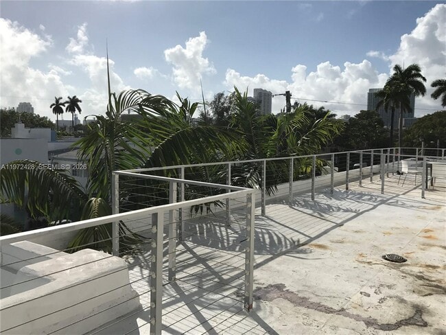 1600 Euclid Ave in Miami Beach, FL - Building Photo - Building Photo