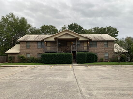 112 Bayou View Dr in Fort Walton Beach, FL - Building Photo