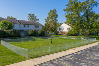 Lancaster Heights in Normal, IL - Foto de edificio - Building Photo