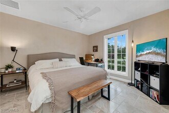 13223 White Violet Dr in Naples, FL - Building Photo - Building Photo