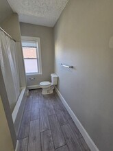 15 Woodbine St in Providence, RI - Foto de edificio - Building Photo