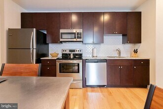 1311 Spruce St in Philadelphia, PA - Building Photo - Building Photo