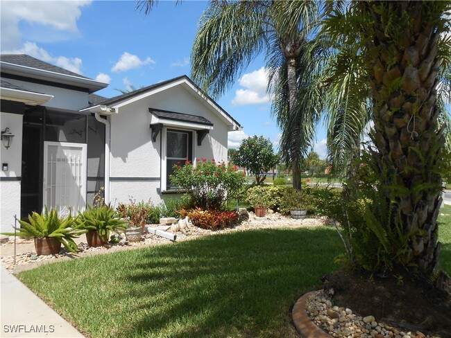 18167 Horizon View Blvd in Lehigh Acres, FL - Foto de edificio - Building Photo