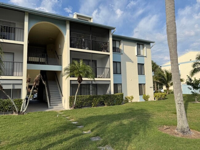 property at 1107 Green Pine Blvd