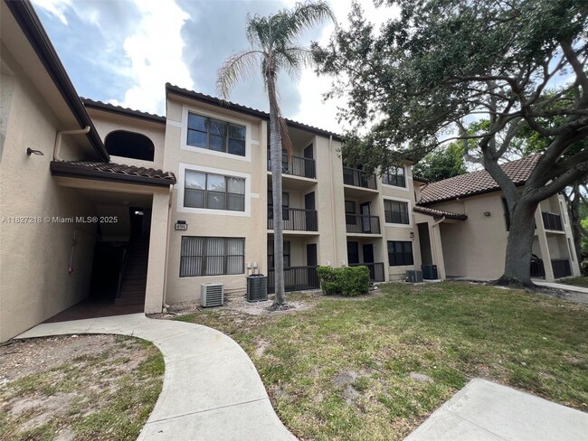 property at 4581 W McNab Rd