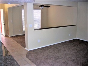 8120 Westover Pl NW in Albuquerque, NM - Foto de edificio - Building Photo