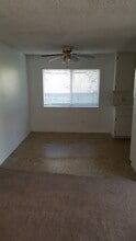 522 W Fallbrook St in Fallbrook, CA - Building Photo - Building Photo