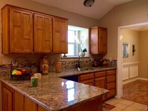 9210 Barton Creek Dr in Rowlett, TX - Building Photo - Building Photo