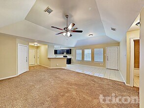 12926 Abalone Way in Houston, TX - Foto de edificio - Building Photo