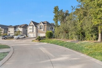 579 Longleaf Pine Dr in Montgomery, TX - Building Photo - Building Photo