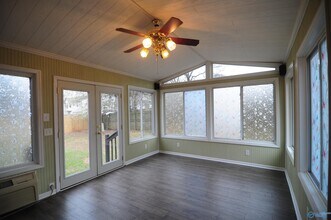 1071 Sandy Springs Rd NW in Huntsville, AL - Building Photo - Building Photo