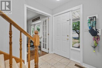 12 Arbour Glen Dr in St Catharines, ON - Building Photo - Building Photo