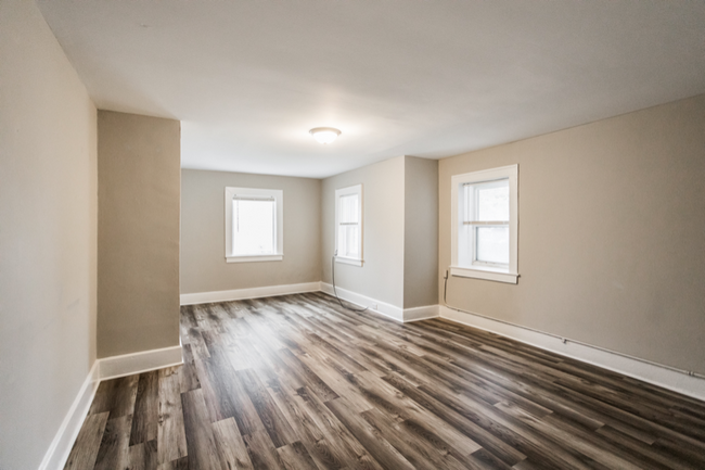 property at 73 E Palmer St