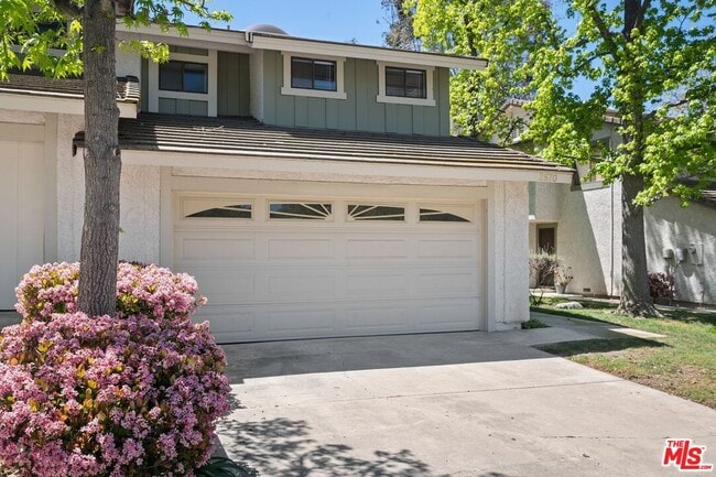 property at 2570 Calle Abedul