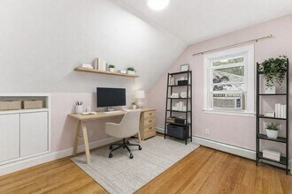 63 Dickerman Ln in Braintree, MA - Foto de edificio - Building Photo