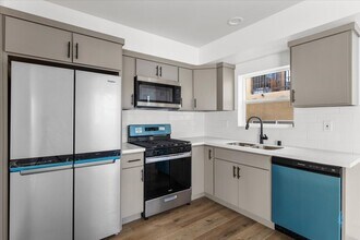 6322 Willoughby Ave, Unit 6322 Willoughby ave in Los Angeles, CA - Foto de edificio - Building Photo