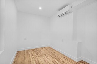 2419 Coolidge St in Hollywood, FL - Foto de edificio - Building Photo