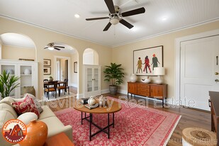 87 Brevard Rd in Asheville, NC - Building Photo