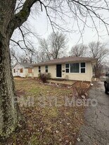 10365 Lord Dr in St. Louis, MO - Building Photo