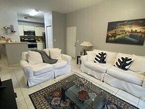 7220 NW 114th Ave, Unit 110 in Doral, FL - Building Photo - Building Photo