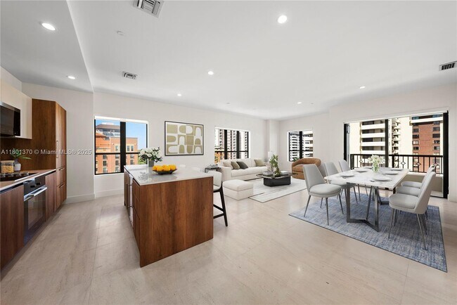 property at 701 Valencia Ave