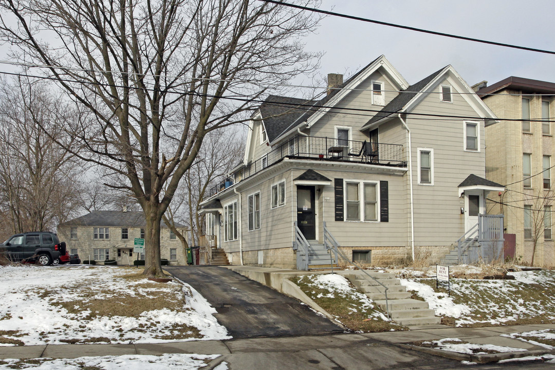 2027-2035 N Cambridge Ave in Milwaukee, WI - Building Photo