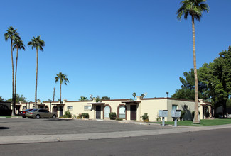 370 North Comanche Drive in Chandler, AZ - Building Photo - Building Photo