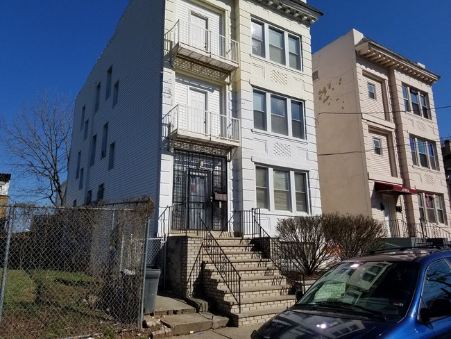 716 S 15th St in Newark, NJ - Building Photo - Other