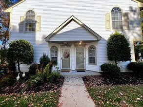 1632 Cottenham Ln in Virginia Beach, VA - Building Photo - Building Photo