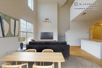 1700 E 5th St in Huntington Station, NY - Foto de edificio - Building Photo