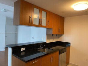 601 NE 23rd St, Unit 1601 in Miami, FL - Building Photo - Building Photo