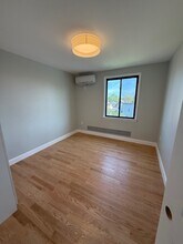 2130 Hazen St, Unit 3 in East Elmhurst, NY - Building Photo - Building Photo