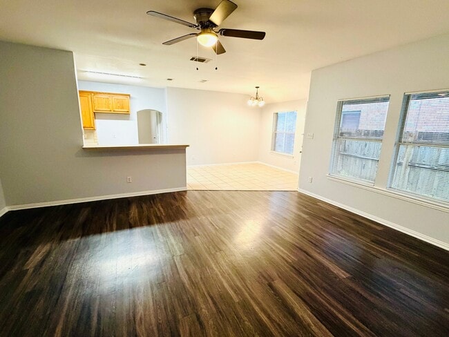 5832 Swords Dr in Fort Worth, TX - Building Photo - Building Photo