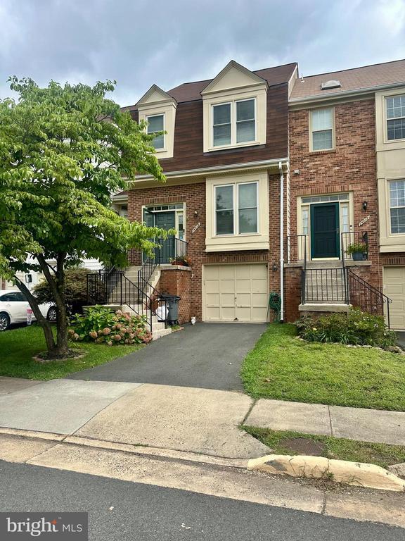 property at 14015 Red River Dr