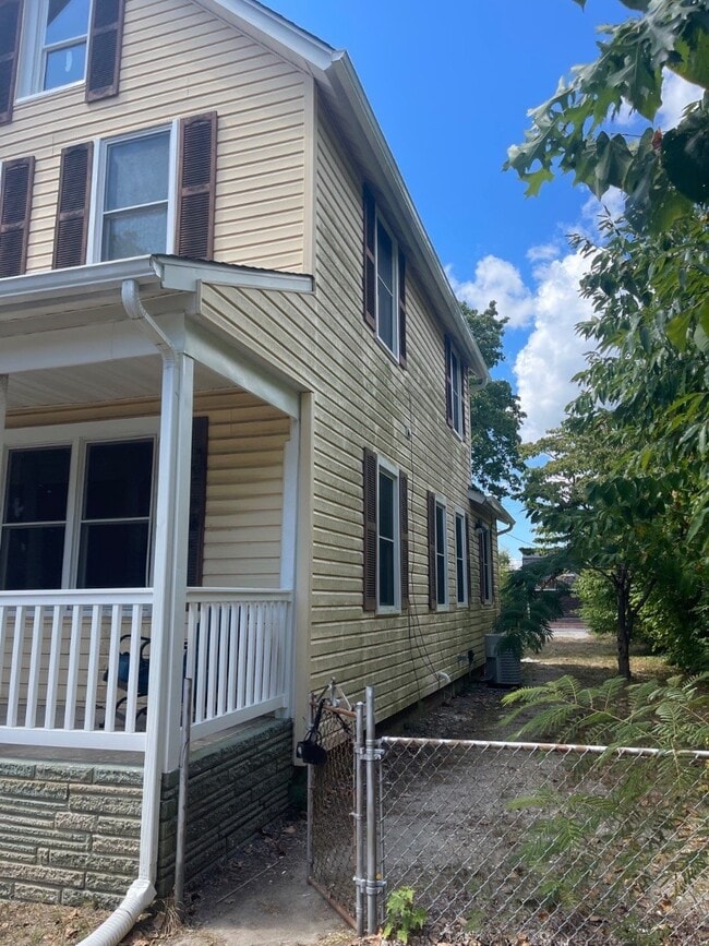 451 St Louis Ave in Egg Harbor City, NJ - Building Photo - Building Photo