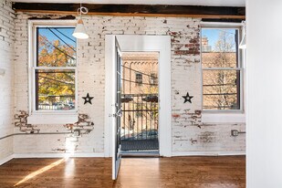 116 Turner St in Philadelphia, PA - Building Photo