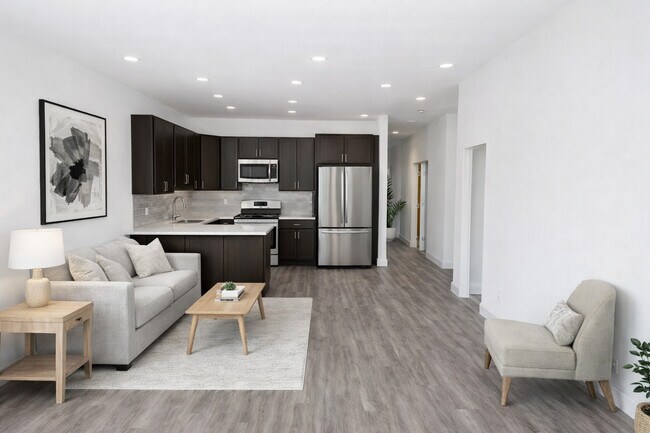 3340 W Evergreen Ave in Chicago, IL - Building Photo - Building Photo