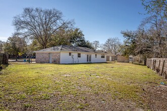 5019 Cambridge Dr in Pascagoula, MS - Building Photo - Building Photo