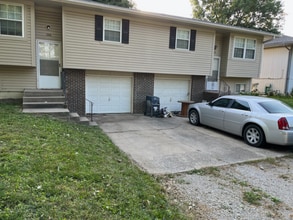 1318 S Olive St in Ottawa, KS - Building Photo - Building Photo