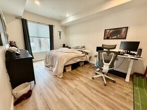 458 Washington St, Unit 202 in Boston, MA - Building Photo - Building Photo