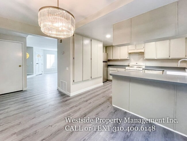property at 3739 S Centinela Ave