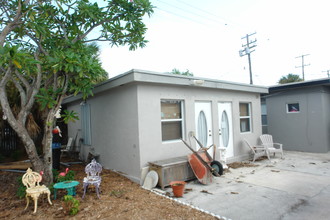 16 S H St in Lake Worth, FL - Building Photo - Building Photo