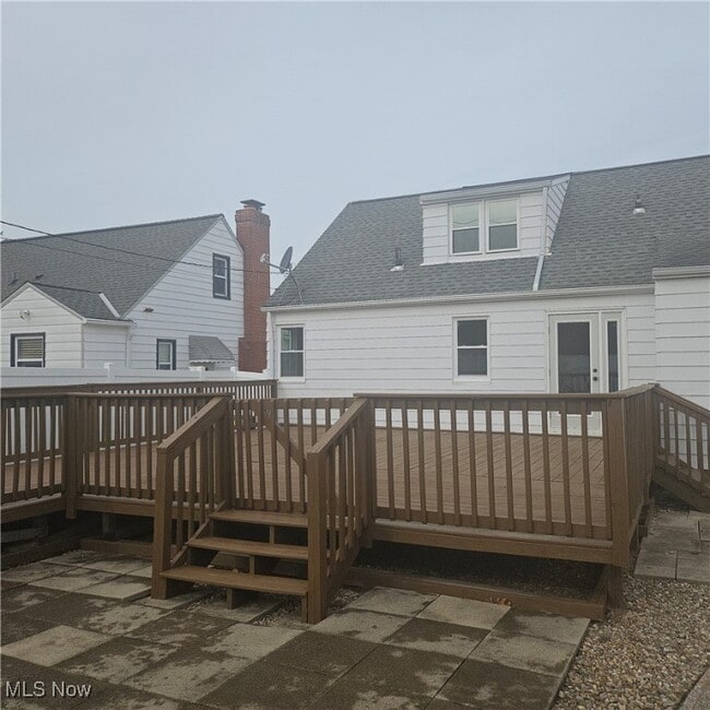 16347 Craigmere Dr in Middleburg Heights, OH - Building Photo - Building Photo