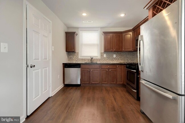 property at 3724 Mark Dr