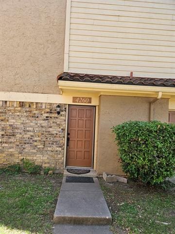 property at 4260 Madera Rd