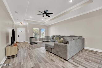 1413 Wyoming Ave in Lynn Haven, FL - Foto de edificio - Building Photo