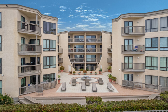 See The Sea Condominiums in San Diego, CA - Building Photo - Building Photo