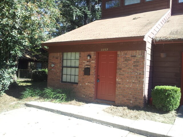 2297 Hartsfield Way in Tallahassee, FL - Building Photo